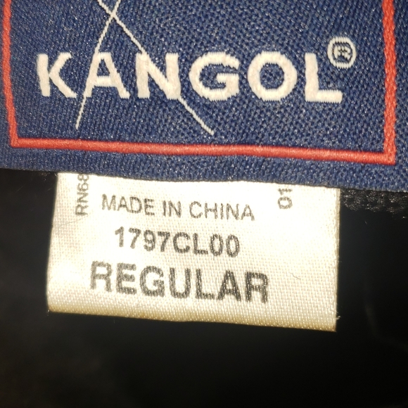 SOLD-Vintage black Kangol hat - Picture 10 of 11